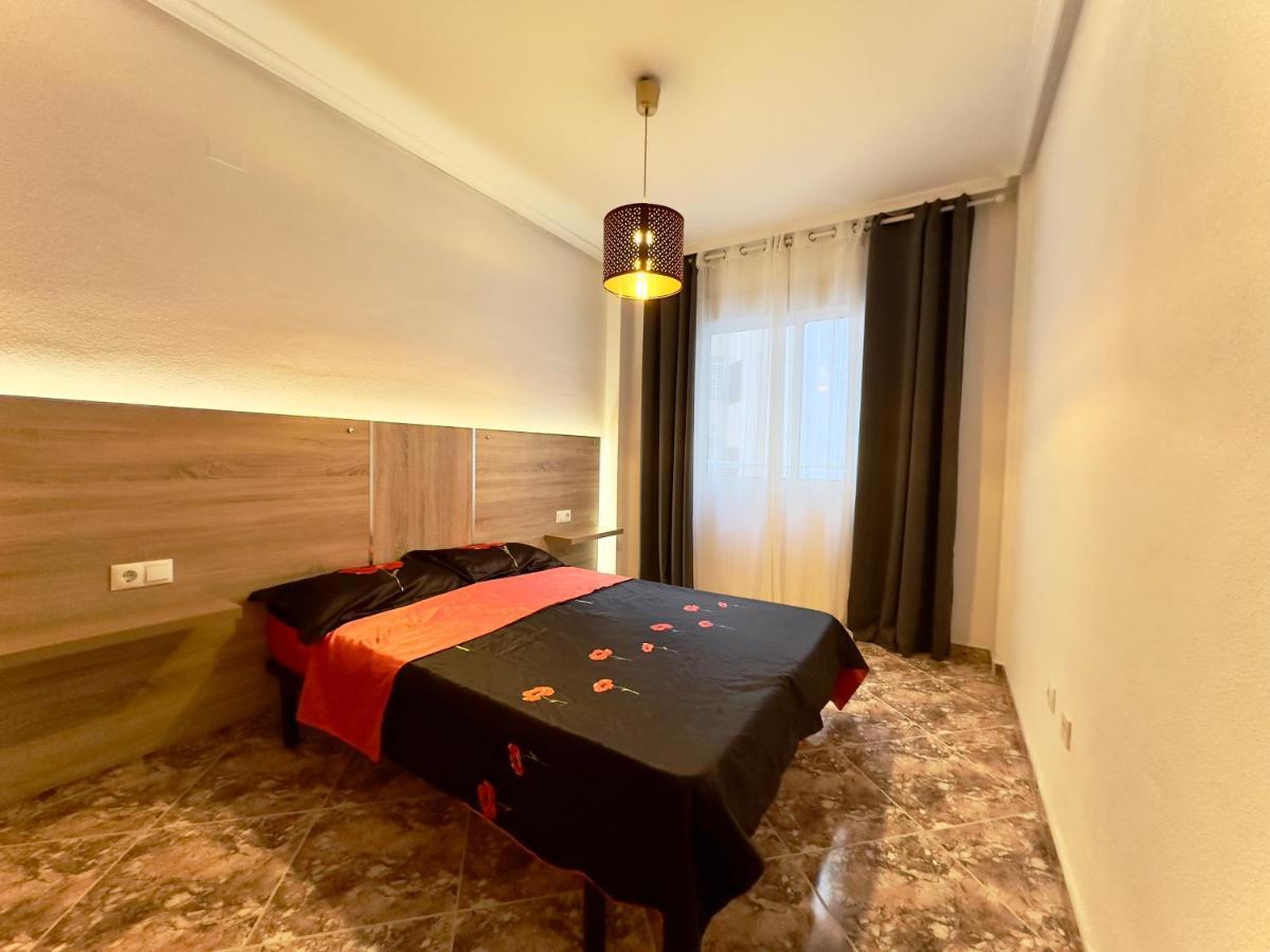 Modern Apartment On Playa Del Cura Torrevieja Kültér fotó
