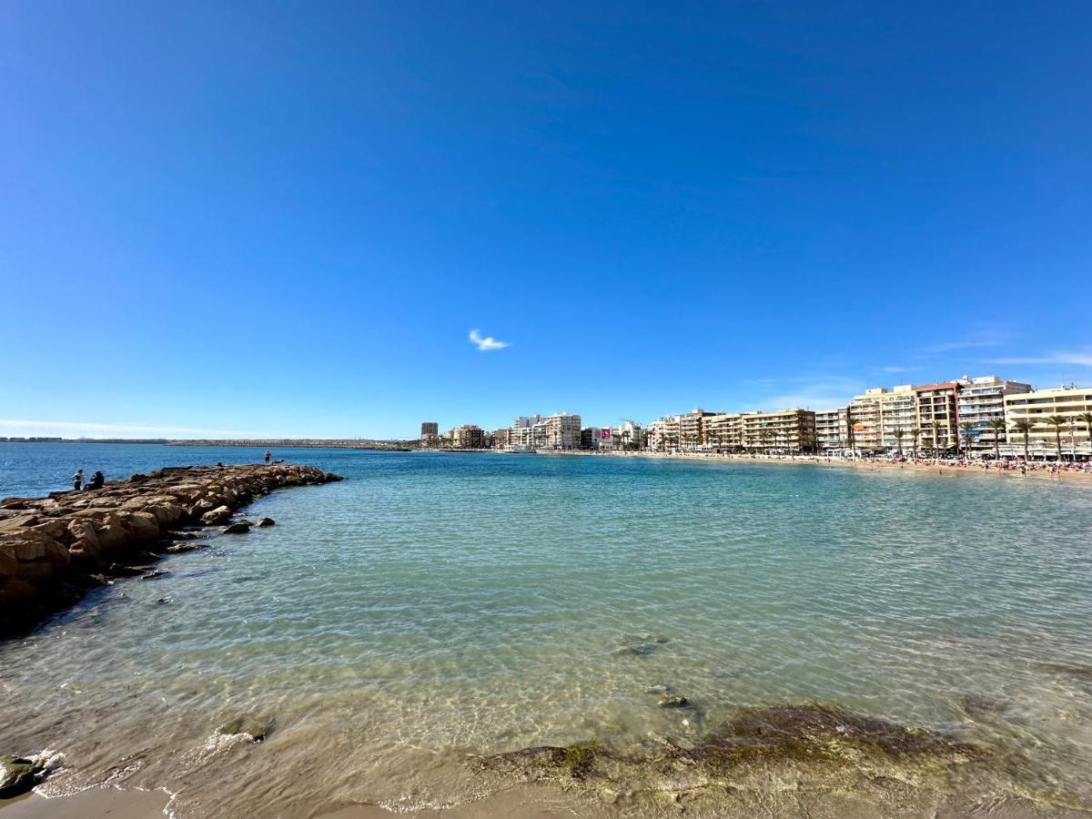 Modern Apartment On Playa Del Cura Torrevieja Kültér fotó